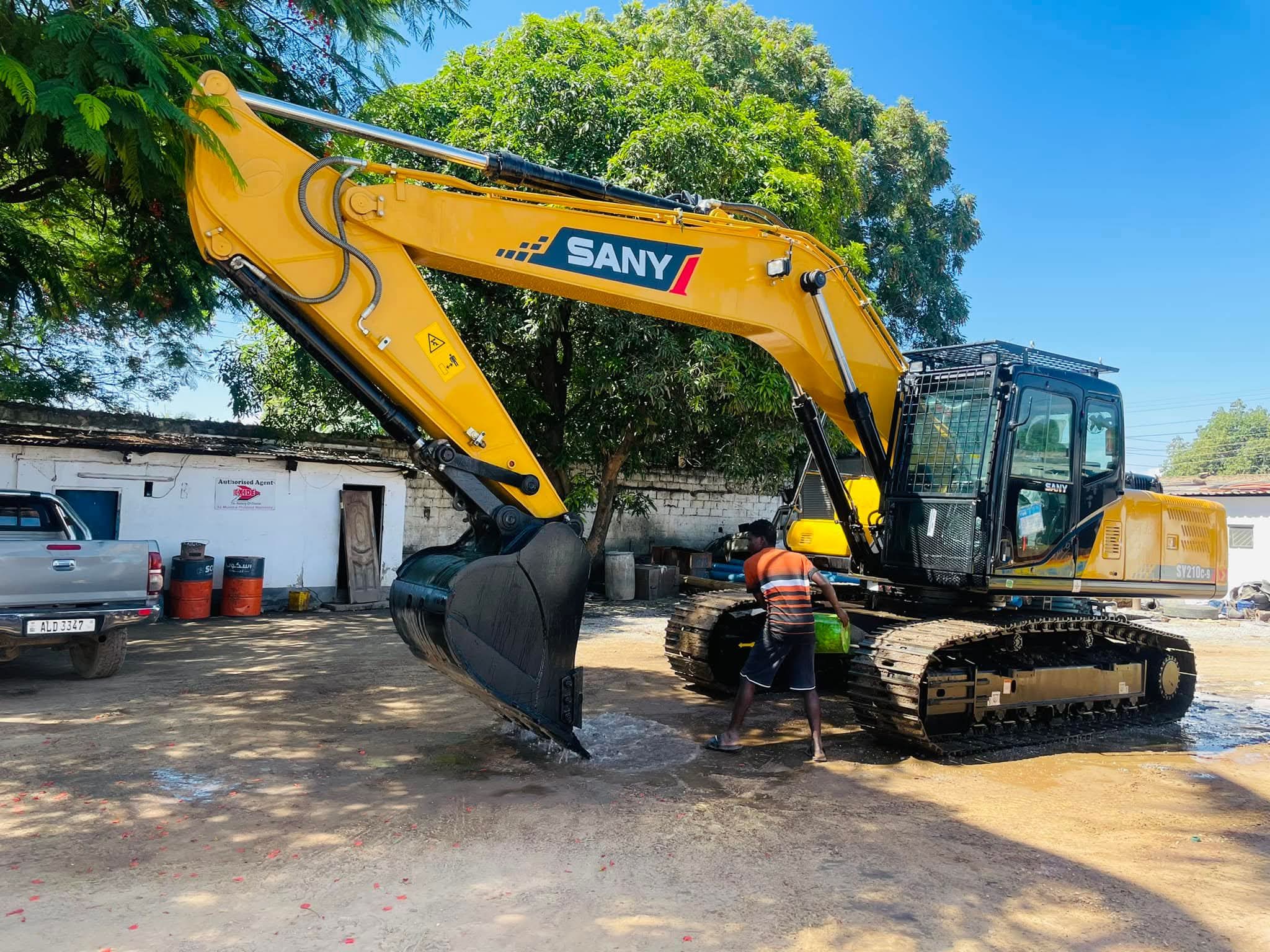 BMR excavator